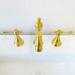 Bellaterra Home Bathroom Faucets Bellaterra Home Messina Double Handle Gold Widespread High Arc Bathroom Faucet with Drain Assembly