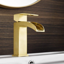 Load image into Gallery viewer, Vinnova Bathroom Faucets Vinnova Liberty Single Handle Basin Bathroom Faucet
